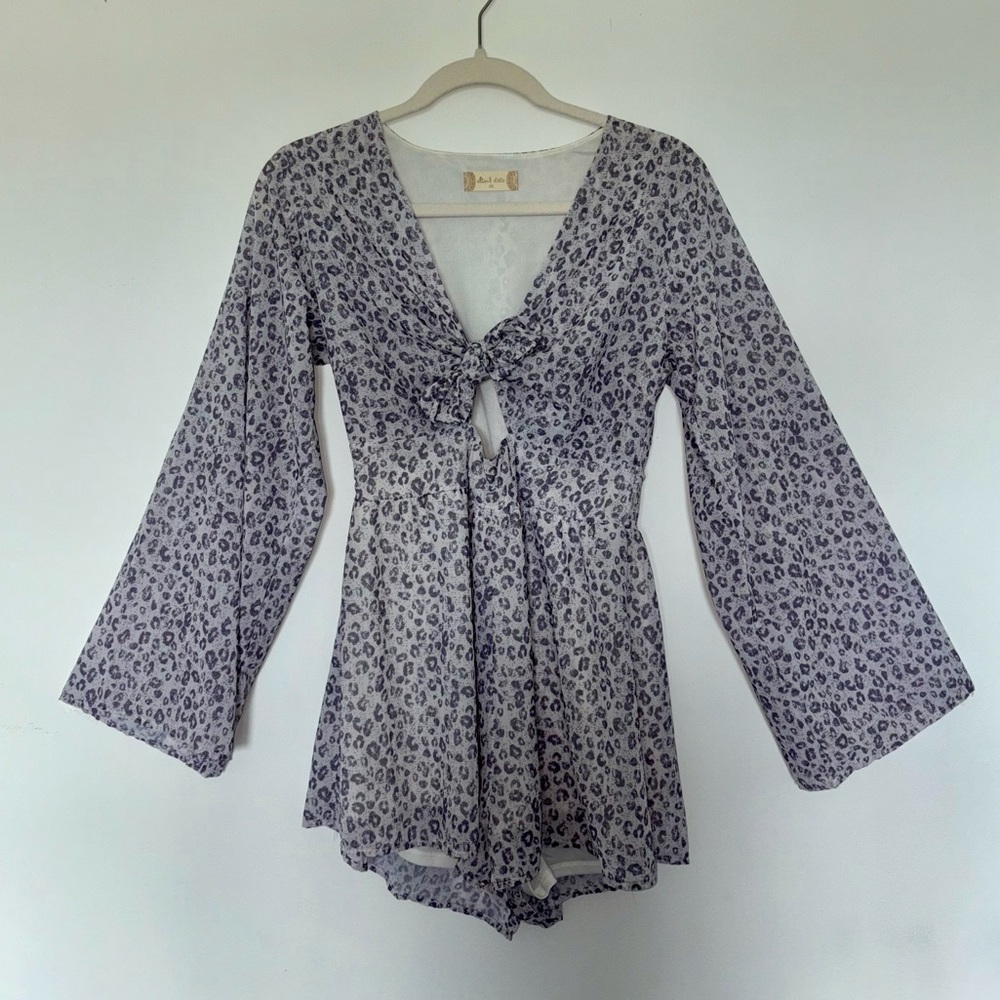 ALTAR’D STATE Purple Leopard Print Keyhole Romper Extra Small